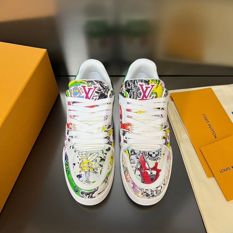 l**is V*t*n sneakers